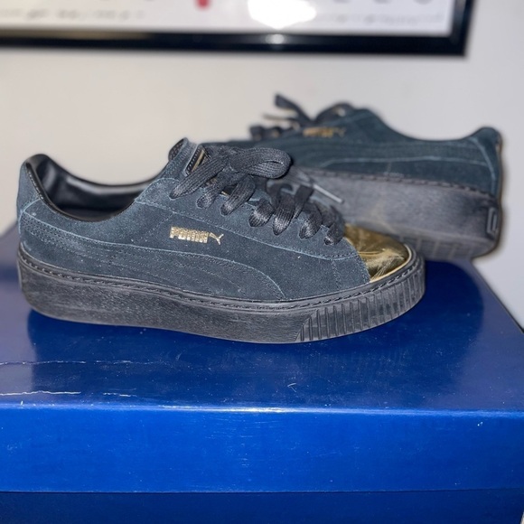 Puma Suede Platform Sneakers Black/Gold - Picture 1 of 7